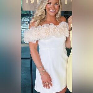 Elegant Strapless White Dress